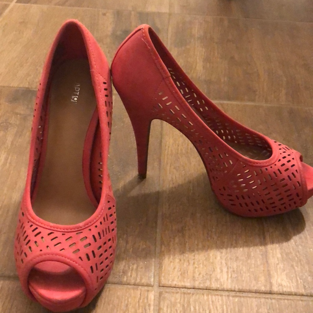 Coral heels